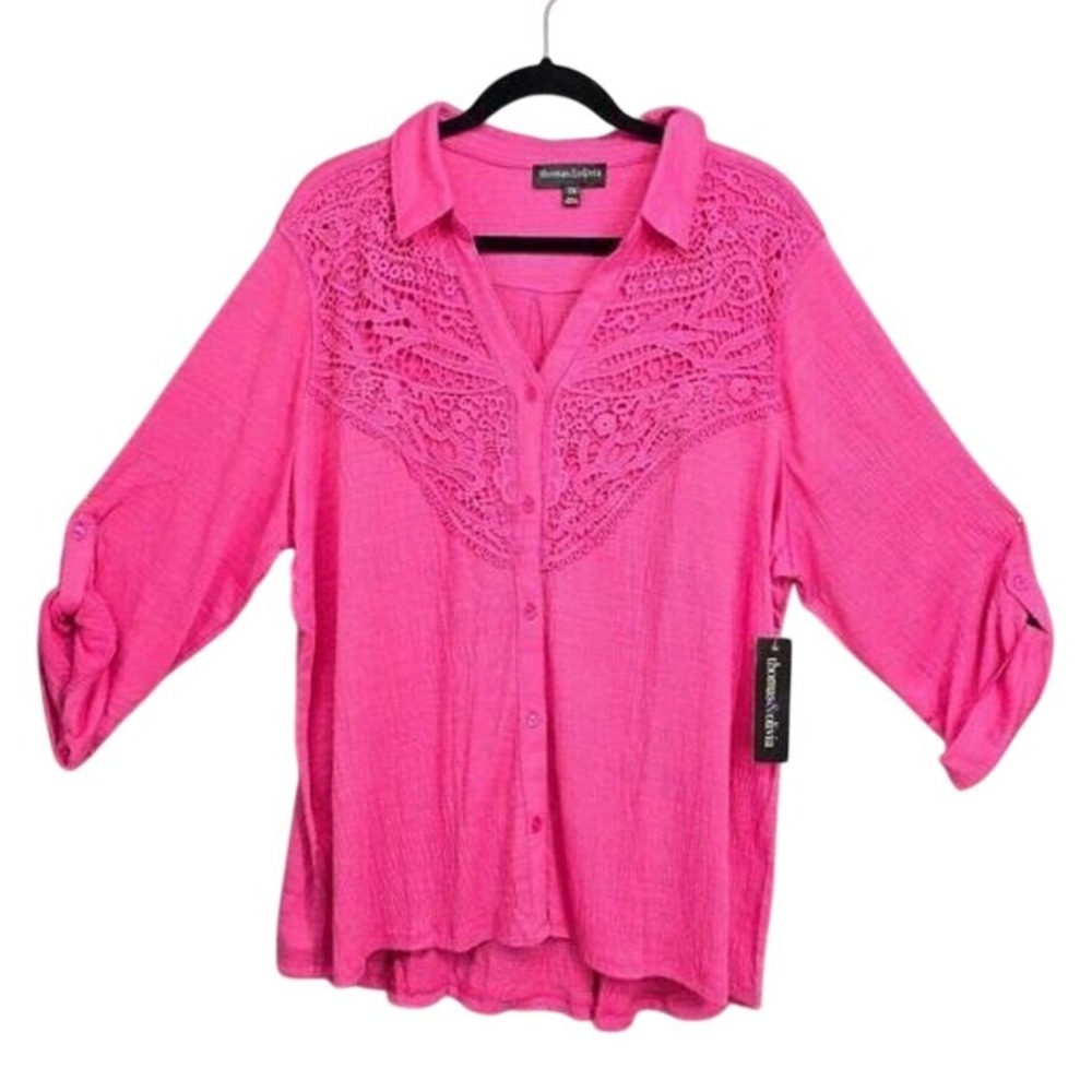 NWT Thomas &‎ Olivia Shirt Top Woman 2X Pink Carmine Rose Lace V Neck Button Up